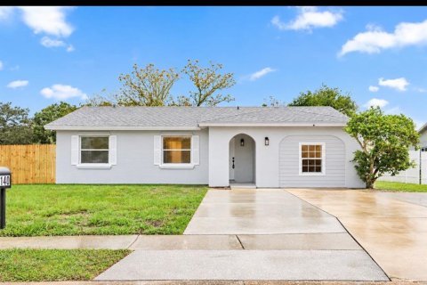Villa ou maison à Winter Springs, Floride 3 chambres, 127.55 m2 № 2408753