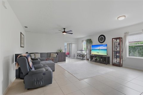 Villa ou maison à vendre à Cape Coral, Floride: 3 chambres, 162.3 m2 № 2239063 - photo 2