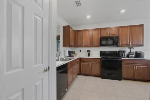 Villa ou maison à vendre à Cape Coral, Floride: 3 chambres, 162.3 m2 № 2239063 - photo 8