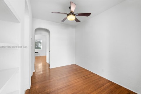 Villa ou maison à louer à Miami, Floride: 1 chambre, 65.03 m2 № 1999412 - photo 8