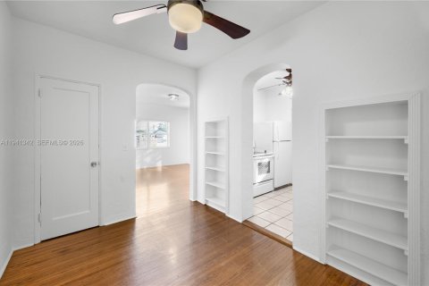 Villa ou maison à louer à Miami, Floride: 1 chambre, 65.03 m2 № 1999412 - photo 7