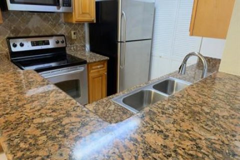 Appartement à louer à Orlando, Floride: 2 chambres, 92.53 m2 № 2414962 - photo 3