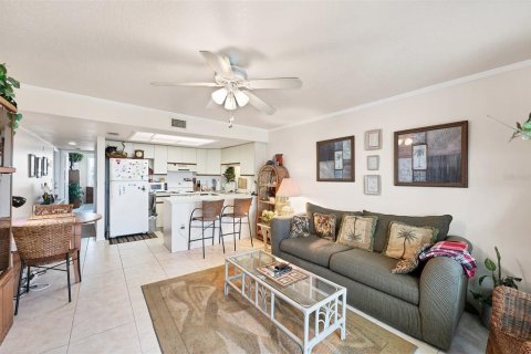 Condominio en venta en Port Charlotte, Florida, 1 dormitorio, 57.23 m2 № 1651839 - foto 8