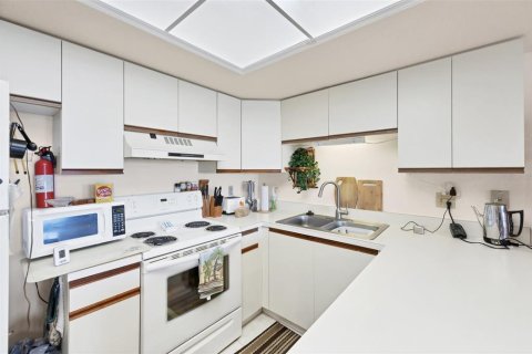 Condominio en venta en Port Charlotte, Florida, 1 dormitorio, 57.23 m2 № 1651839 - foto 13