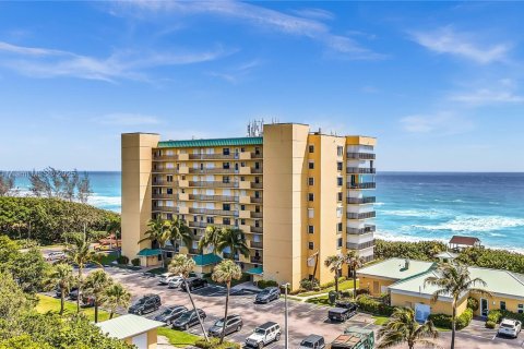 Condo in Jensen Beach, Florida, 2 bedrooms  № 1796461 - photo 2