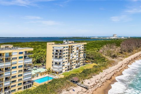 Condo in Jensen Beach, Florida, 2 bedrooms  № 1796461 - photo 4