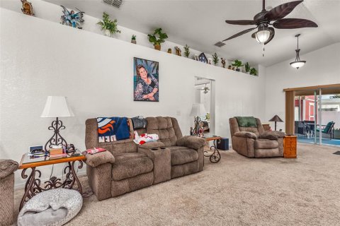 Villa ou maison à vendre à Davenport, Floride: 3 chambres, 171.31 m2 № 2131998 - photo 11