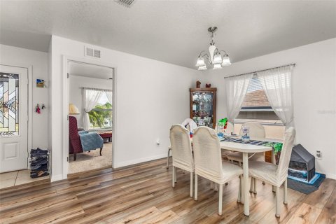 Villa ou maison à vendre à Davenport, Floride: 3 chambres, 171.31 m2 № 2131998 - photo 7