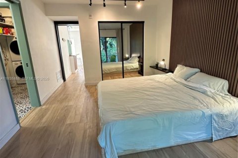 Condo in North Miami, Florida, 1 bedroom № 1997452 - photo 10