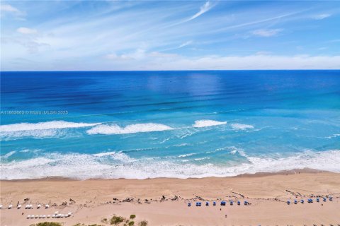 Купить кондоминиум в Ривьера-Бич, Флорида 2 спальни, № 1957943 - фото 27