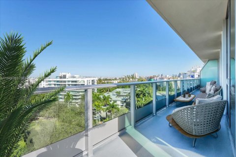 Condo in Bay Harbor Islands, Florida, 3 bedrooms  № 2153047 - photo 16