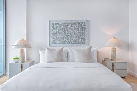Condo in Bay Harbor Islands, Florida, 3 bedrooms  № 2153047 - photo 17