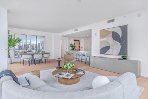 Condo in Bay Harbor Islands, Florida, 3 bedrooms  № 2153047 - photo 5