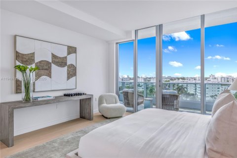 Condo in Bay Harbor Islands, Florida, 3 bedrooms  № 2153047 - photo 18