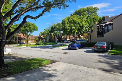 Touwnhouse à louer à Doral, Floride: 3 chambres, 159.05 m2 № 1924765 - photo 23
