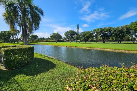 Touwnhouse à louer à Doral, Floride: 3 chambres, 159.05 m2 № 1924765 - photo 15