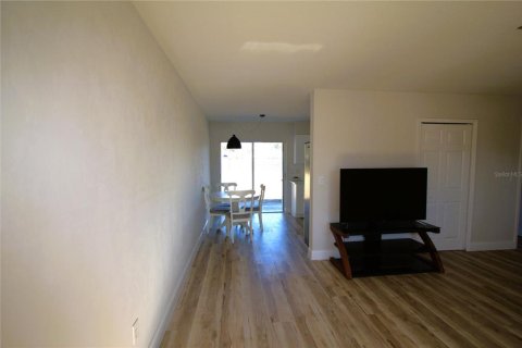 Villa ou maison à vendre à Port Charlotte, Floride: 2 chambres, 84.73 m2 № 2143392 - photo 13