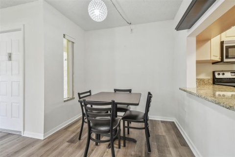 Copropriété à vendre à Tarpon Springs, Floride: 2 chambres, 96.71 m2 № 1535452 - photo 11