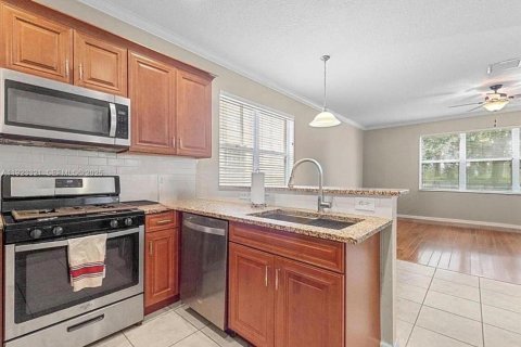 Villa ou maison à louer à Royal Palm Beach, Floride: 4 chambres, 204.76 m2 № 1976951 - photo 5