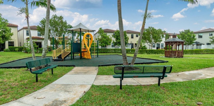 Townhouse in Riviera Beach, Florida 3 bedrooms, 162.21 sq.m. № 1230175