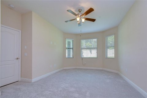 House in Brandon, Florida 4 bedrooms, 177.72 sq.m. № 2308878 - photo 13