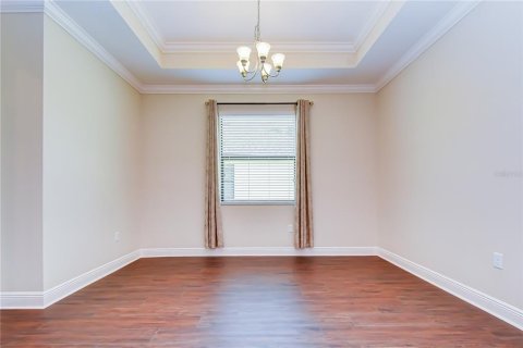 House in Brandon, Florida 4 bedrooms, 177.72 sq.m. № 2308878 - photo 8