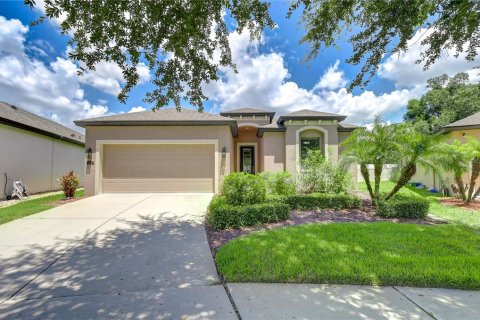 House in Brandon, Florida 4 bedrooms, 177.72 sq.m. № 2308878 - photo 30