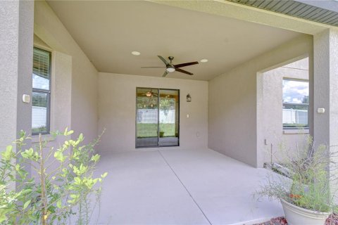 House in Brandon, Florida 4 bedrooms, 177.72 sq.m. № 2308878 - photo 26