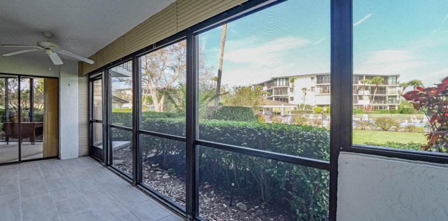 Condo in Vero Beach, Florida, 2 bedrooms  № 976557