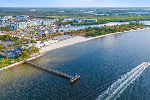 Condo in Ruskin, Florida, 1 bedroom № 2151843 - photo 21