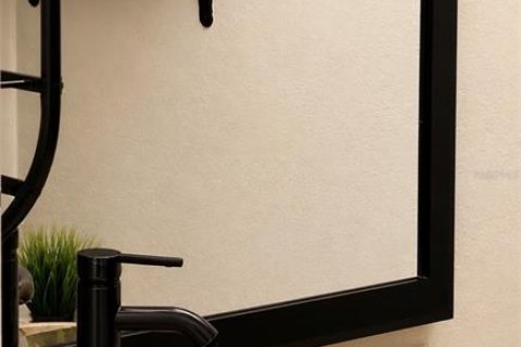 Condo in Ruskin, Florida, 1 bedroom № 2151843 - photo 9