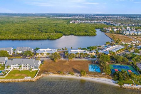 Condo in Ruskin, Florida, 1 bedroom № 2151843 - photo 26