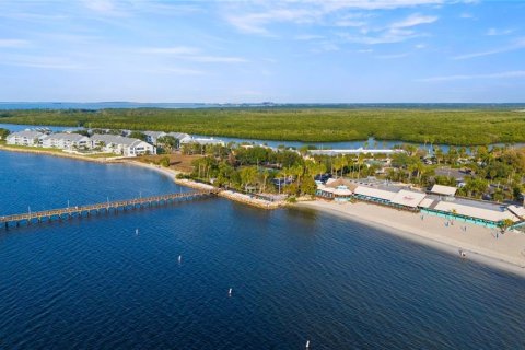 Condo in Ruskin, Florida, 1 bedroom № 2151843 - photo 23