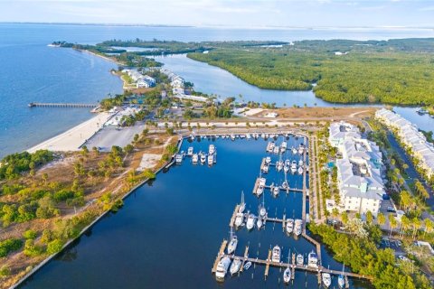 Condo in Ruskin, Florida, 1 bedroom № 2151843 - photo 27