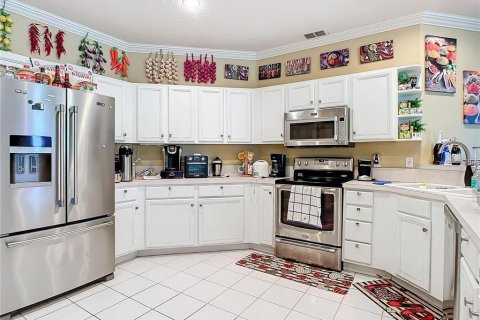 Villa ou maison à vendre à Orlando, Floride: 4 chambres, 309.55 m2 № 1570833 - photo 16