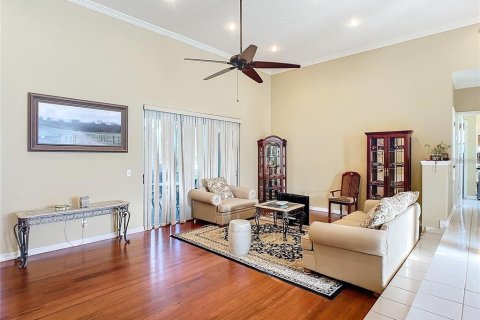 Villa ou maison à vendre à Orlando, Floride: 4 chambres, 309.55 m2 № 1570833 - photo 12