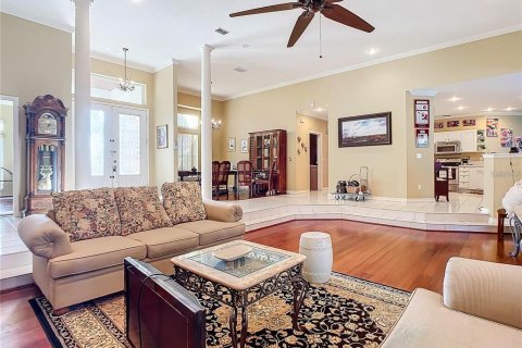 Villa ou maison à vendre à Orlando, Floride: 4 chambres, 309.55 m2 № 1570833 - photo 15