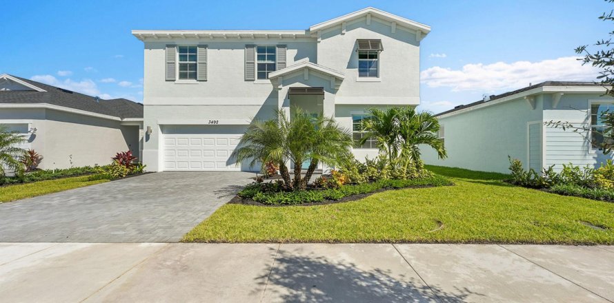 House in St. Lucie, Florida 4 bedrooms, 239.69 sq.m. № 2256407