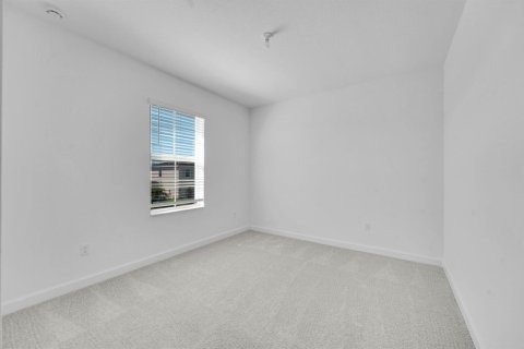 House in St. Lucie, Florida 4 bedrooms, 239.69 sq.m. № 2256407 - photo 17