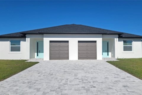 Appartement à louer à Port Charlotte, Floride: 3 chambres, 125.79 m2 № 1657786 - photo 1