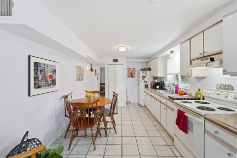 Villa ou maison à vendre à Sarasota, Floride: 3 chambres, 149.2 m2 № 2198944 - photo 14