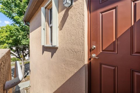 Immobilier commercial à louer à Miami, Floride: 1 chambre № 1974618 - photo 7