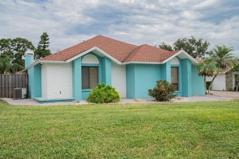 Villa ou maison à vendre à Bradenton, Floride: 5 chambres, 296.27 m2 № 2406574 - photo 4