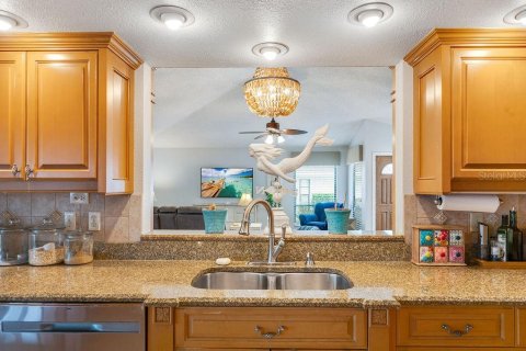 Villa ou maison à vendre à Bradenton, Floride: 5 chambres, 296.27 m2 № 2406574 - photo 15