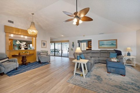 Villa ou maison à vendre à Bradenton, Floride: 5 chambres, 296.27 m2 № 2406574 - photo 8