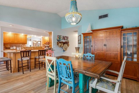 Villa ou maison à vendre à Bradenton, Floride: 5 chambres, 296.27 m2 № 2406574 - photo 16