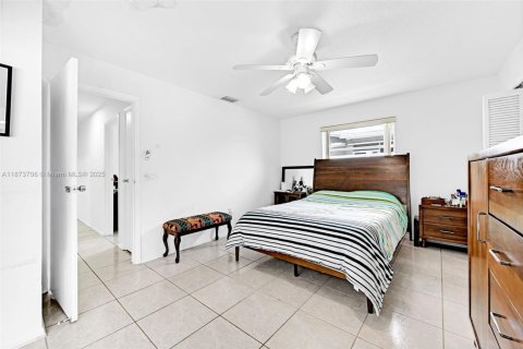 Villa ou maison à vendre à Sunrise, Floride: 3 chambres, 119.38 m2 № 1895880 - photo 18