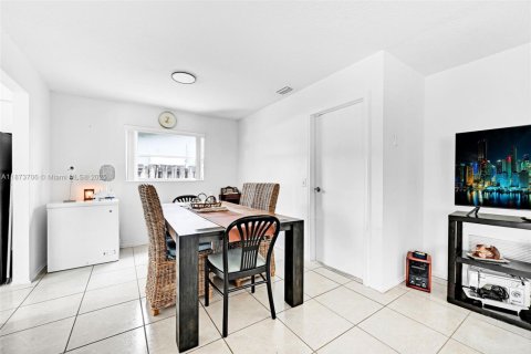 Casa en venta en Sunrise, Florida, 3 dormitorios, 119.38 m2 № 1895880 - foto 15