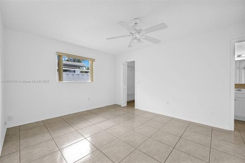 Villa ou maison à vendre à Sunrise, Floride: 3 chambres, 119.38 m2 № 1895880 - photo 29