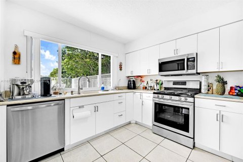 Casa en venta en Sunrise, Florida, 3 dormitorios, 119.38 m2 № 1895880 - foto 10